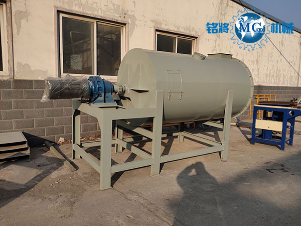 �ɷ۔���C(j��)�����^�����߂�����(zh��n)